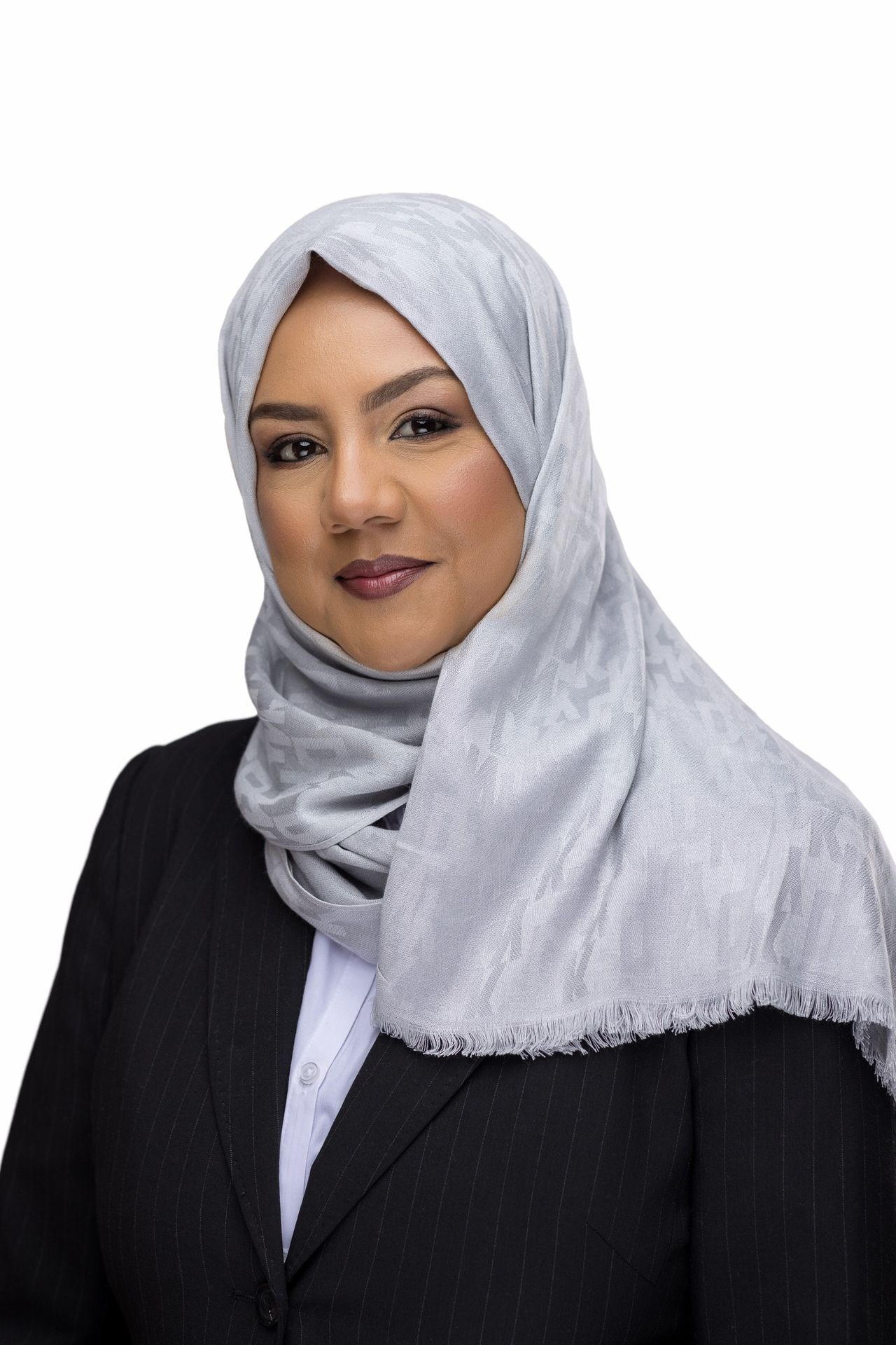 الدكتورة عزة إسماعيل