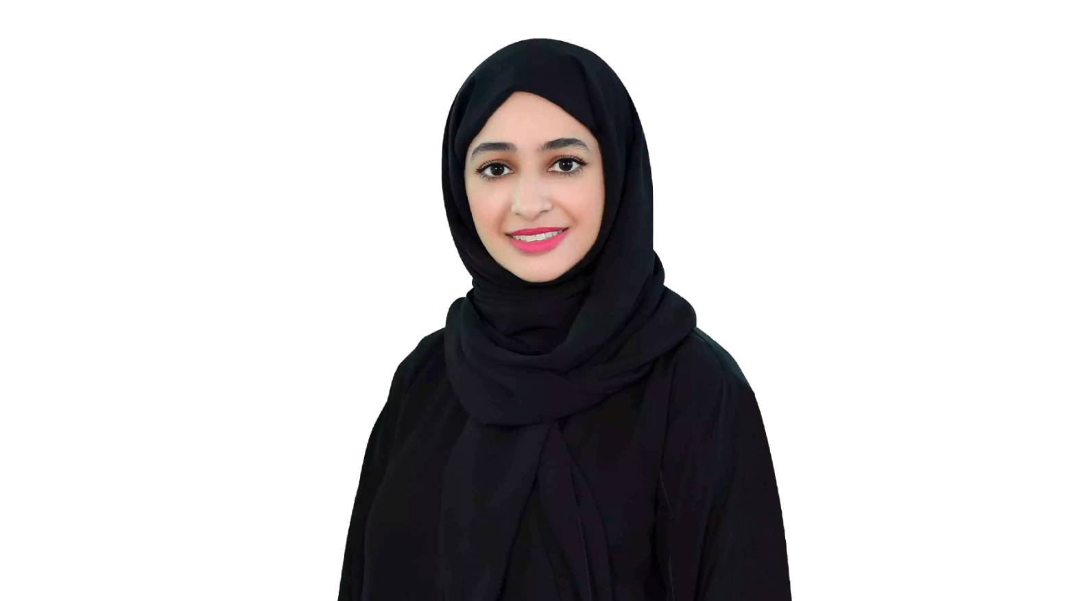 الدكتورة الإماراتية نبراس القحطاني.. رحلة من التميز والإلهام في الطب