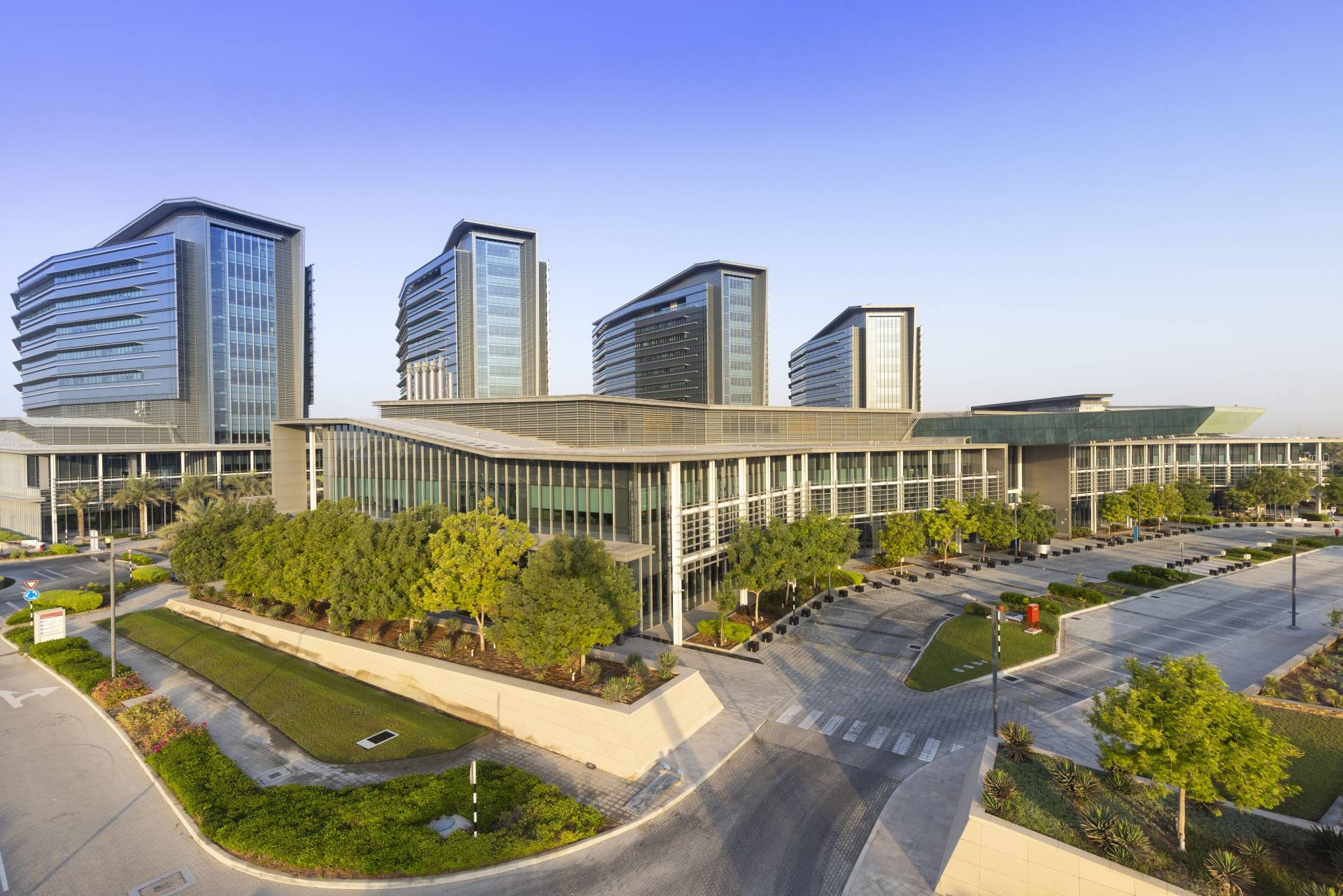 “شخبوط الطبية”.. ريادة عالمية في الطب الحديث والابتكار