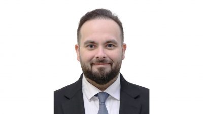 صيام الكبار صمود روحي.. رغم وَهَن الجسد