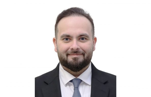 صيام الكبار صمود روحي.. رغم وَهَن الجسد